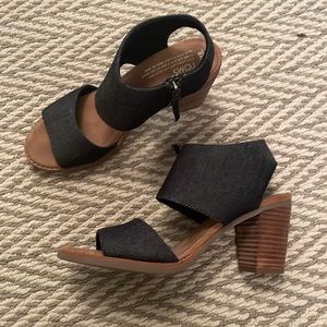 Toms wedges